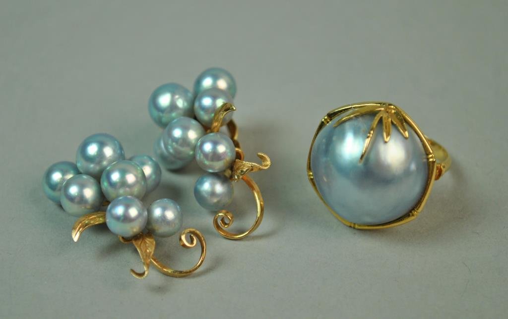 GREY PEARL RING & EARCLIPS (1 of 1)