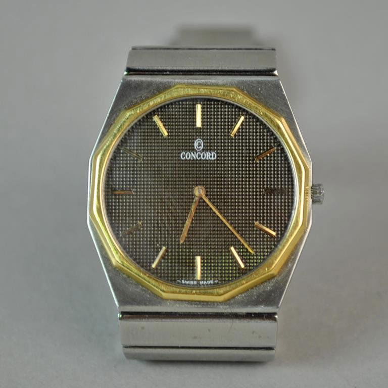 GENTS CONCORD MARINER WRISTWATCH WITH 18K BEZEL (1 of 3)