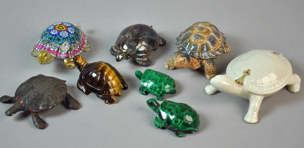 (27) PIECE COLLECTIBLE TURTLE GROUP: in pottery, crystal, wind up tin, mineral and porcelain, most paper weights, several boxes, includes Baccarat, Villeroy & Boch, Anna Hutte, Sweden, Lenox, Staffordshire (minor flower chips), Wade, Mur