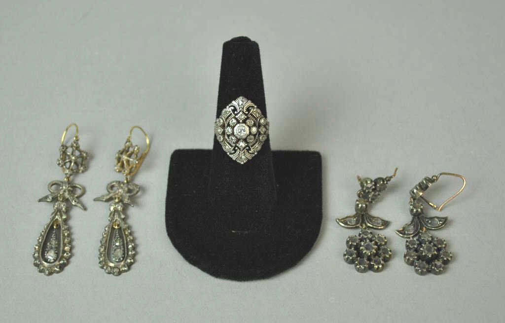 (2) PAIRS ANTIQUE PENDANT EARRINGS AND A RING (1 of 5)