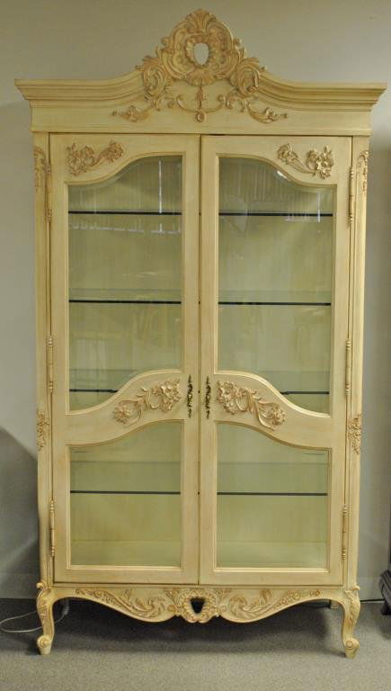 FRENCH STYLE WHITE-PAINTED DISPLAY CABINET (1 of 1)