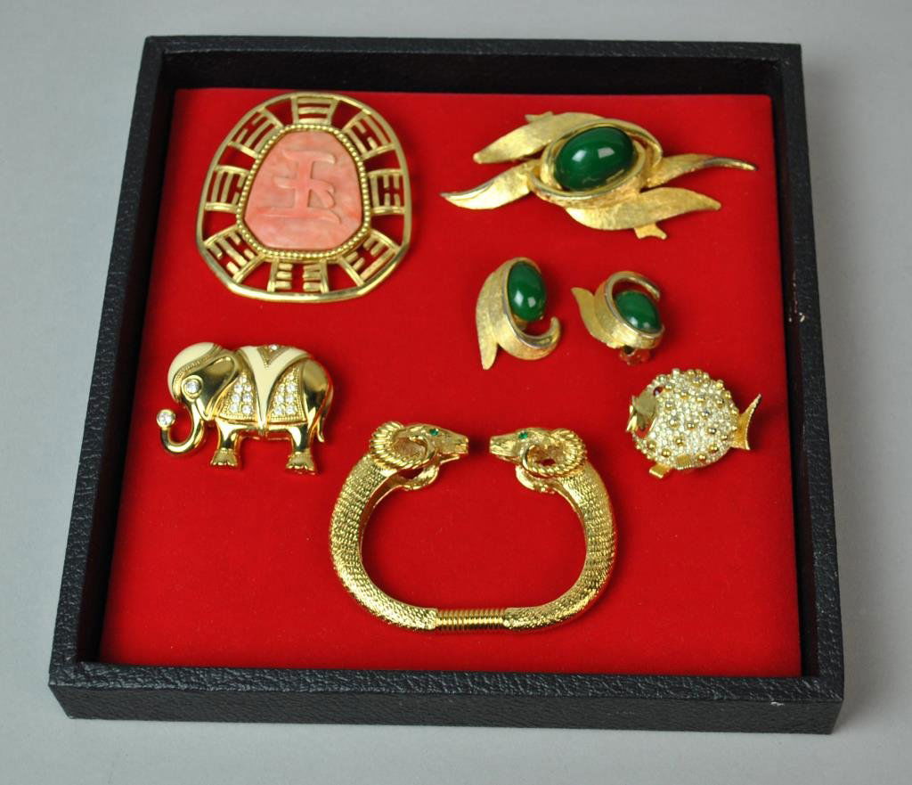 (6) HATTIE CARNEGIE & KJL COSTUME JEWELRIES (1 of 1)