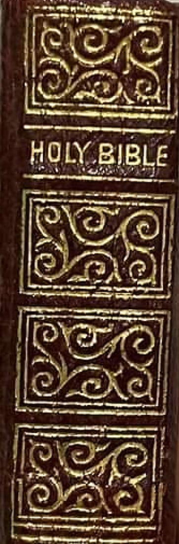 THE HOLY BIBLE CONTAINING THE OLD AND NEW TESTAMENTS “WORLD’S SMALLEST BIBLE” GLASGOW, - 2