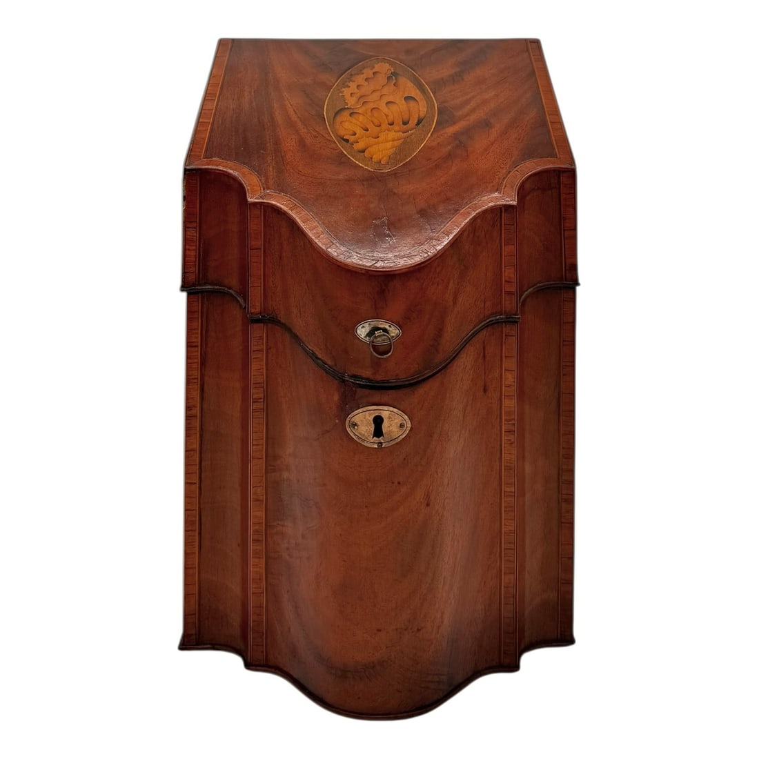George III Mahogany Knife Box Featuring an Inlaid Shell Motif (1 of 9)