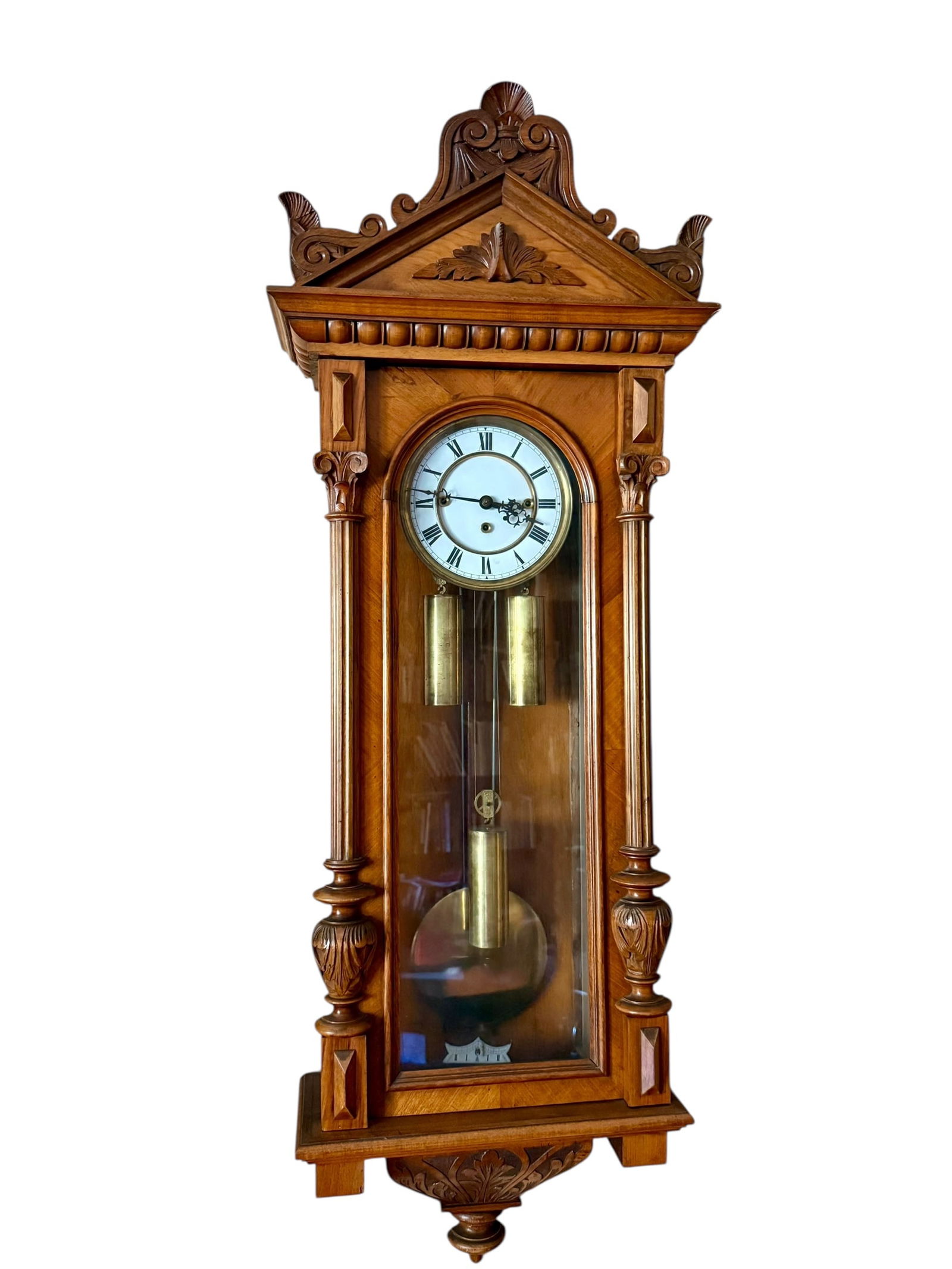 Highly Carved German Gustav Becker Grand Sonnerie Vienna Regulator Wall Clock: Excellent 3 weight driven regulator wall clock. Solid brass movement, chimes every 15 minutes this clock has Grand Sonnerie Striking on the Quarter Hour.
