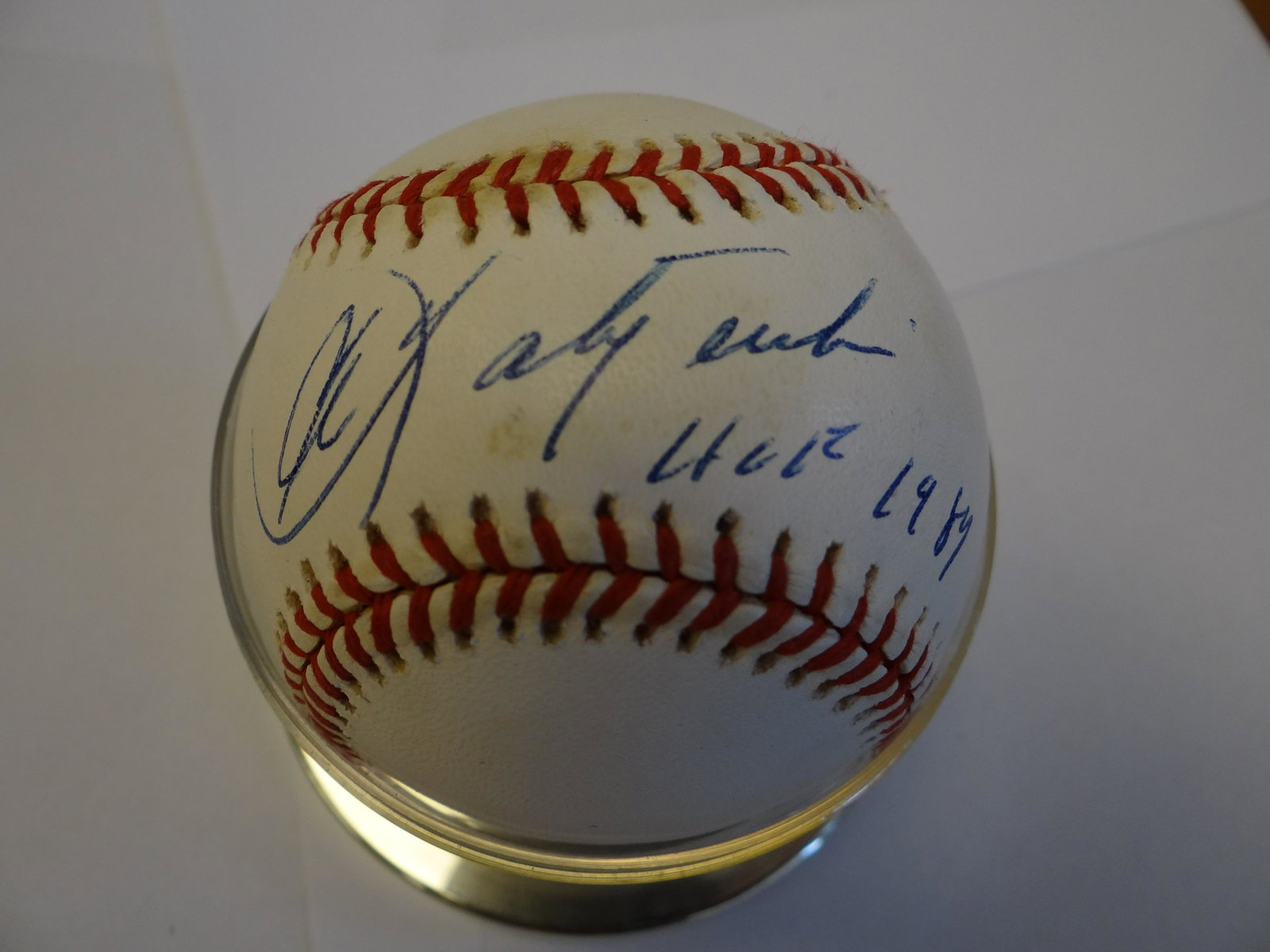 Carl Yastrzemski Signed Autographed MLB Baseball.: Carl Yastrzemski Signed Autographed MLB Baseball. Certificate of Authenticity Phil Castinetti's Sportsworld