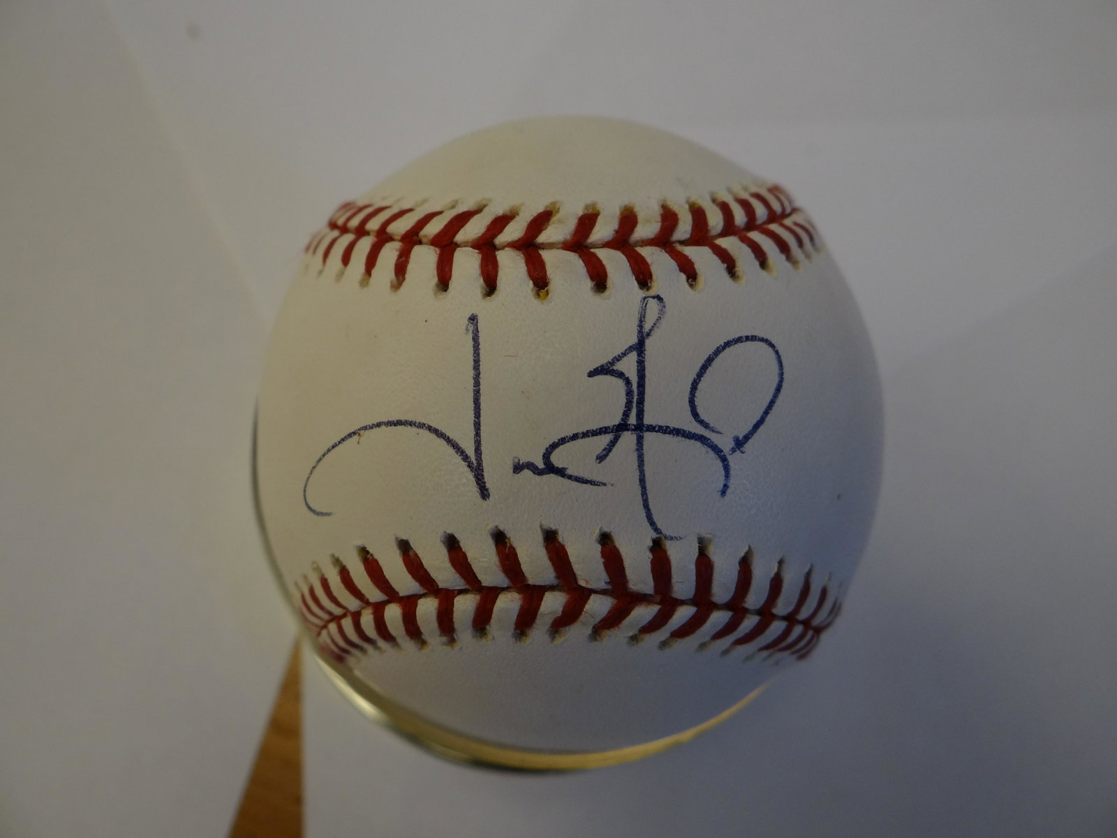 Jason Giambi Signed Autographed MLB Baseball.: Jason Giambi Signed Autographed MLB Baseball. Certificate of Authenticity Phil Castinetti's Sportsworld