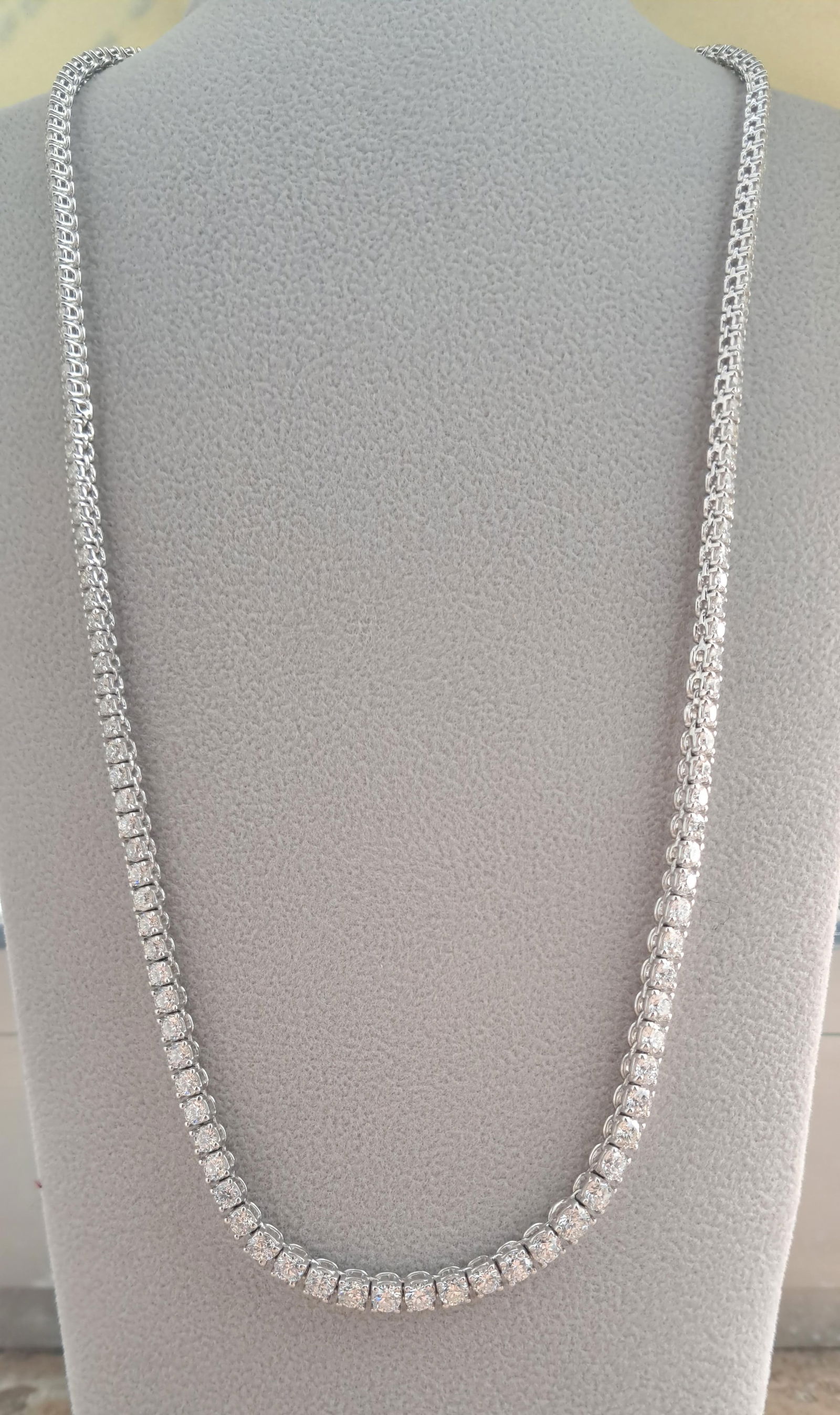 18k Solid White Gold 10.76ct Natural Degrade Diamonds Necklace (1 of 5)