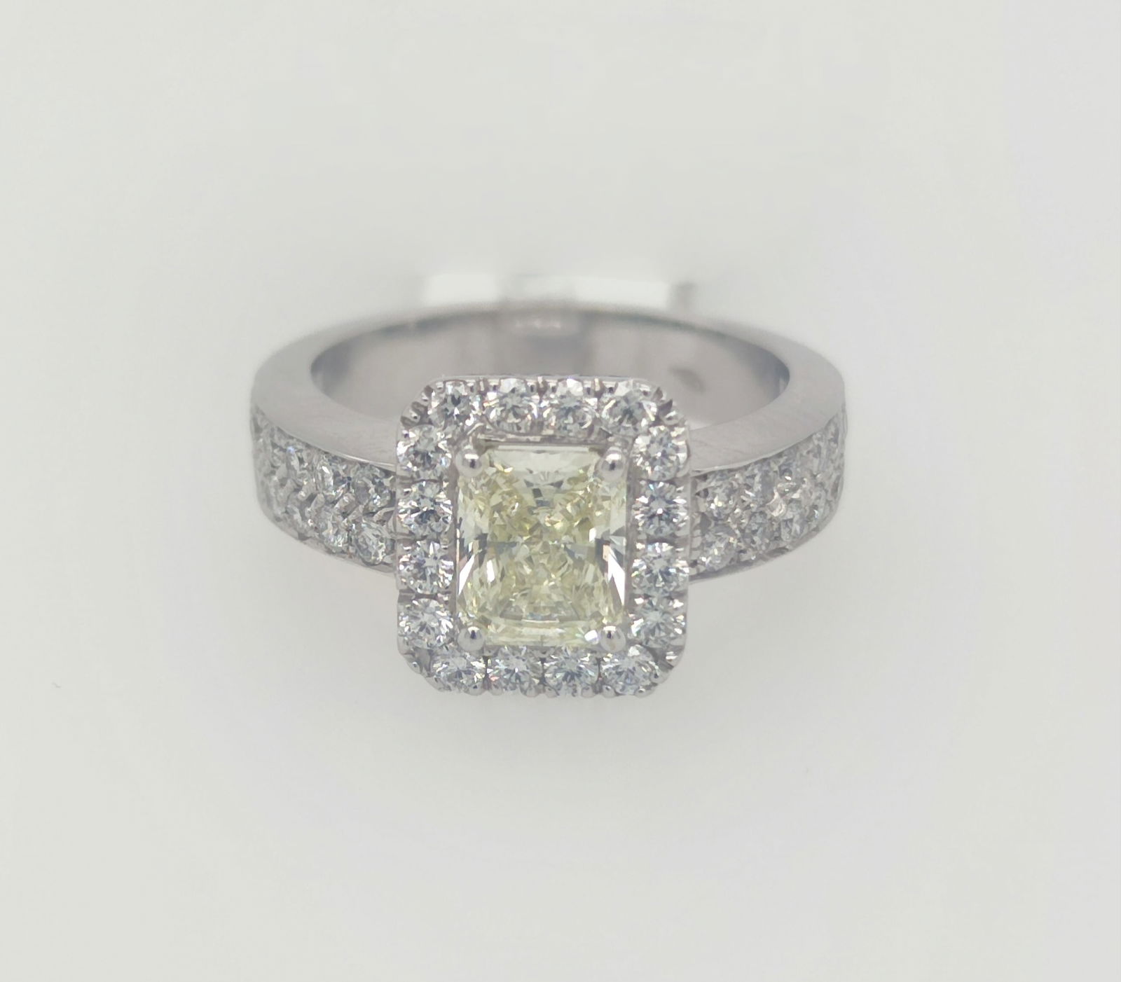 18k Solid White Gold with Diamonds and 1.21ct Yellow Diamond Ring (1 of 2)