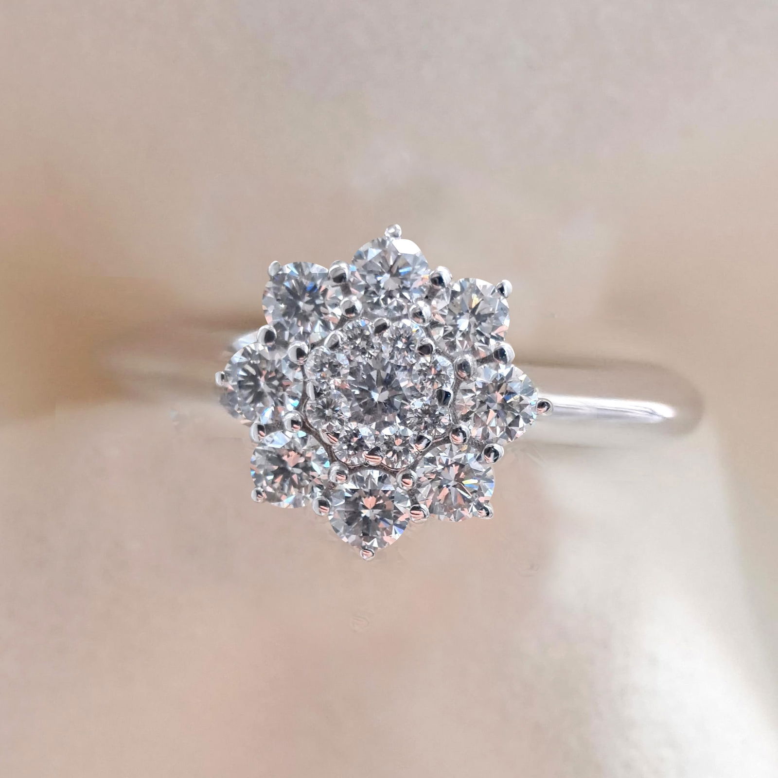 18k Solid White Gold with 0.42ct Diamonds Ring< (1 of 3)