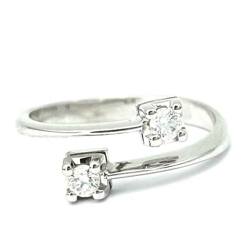 Refined 18k White Gold Ring with Dual Brilliant Diamonds 0.19ct, weight 3.34g (1 of 6)