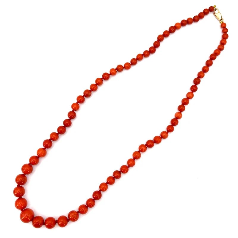 Impeccable Mediterranean Natural Red Coral Graduated Bead Necklace with 18k gold clasp- 43.28gr (1 of 6)
