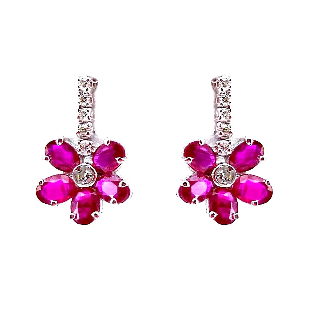 Colorful 18k White Floral Motif Earrings with 2.69ct Rubies and 0.14ct Diamonds - 2.55 gr (1 of 3)