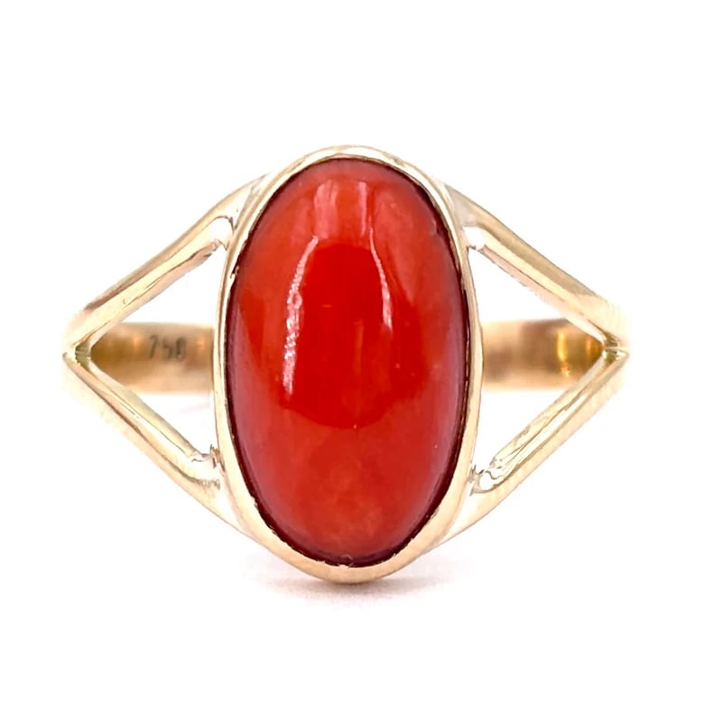 Beautiful 18k Yellow Gold Band Ring with Mediterranean Red Coral Oval Cabochon, Weighing 3.55gr (1 of 5)