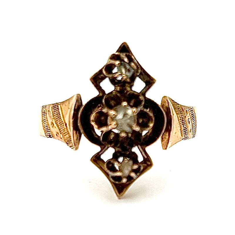 Antique 18k Yellow Gold Three-Stone 0.06?0.09 ct Diamond Ring, Art Nouveau Style - weight 2.60 gr (1 of 6)