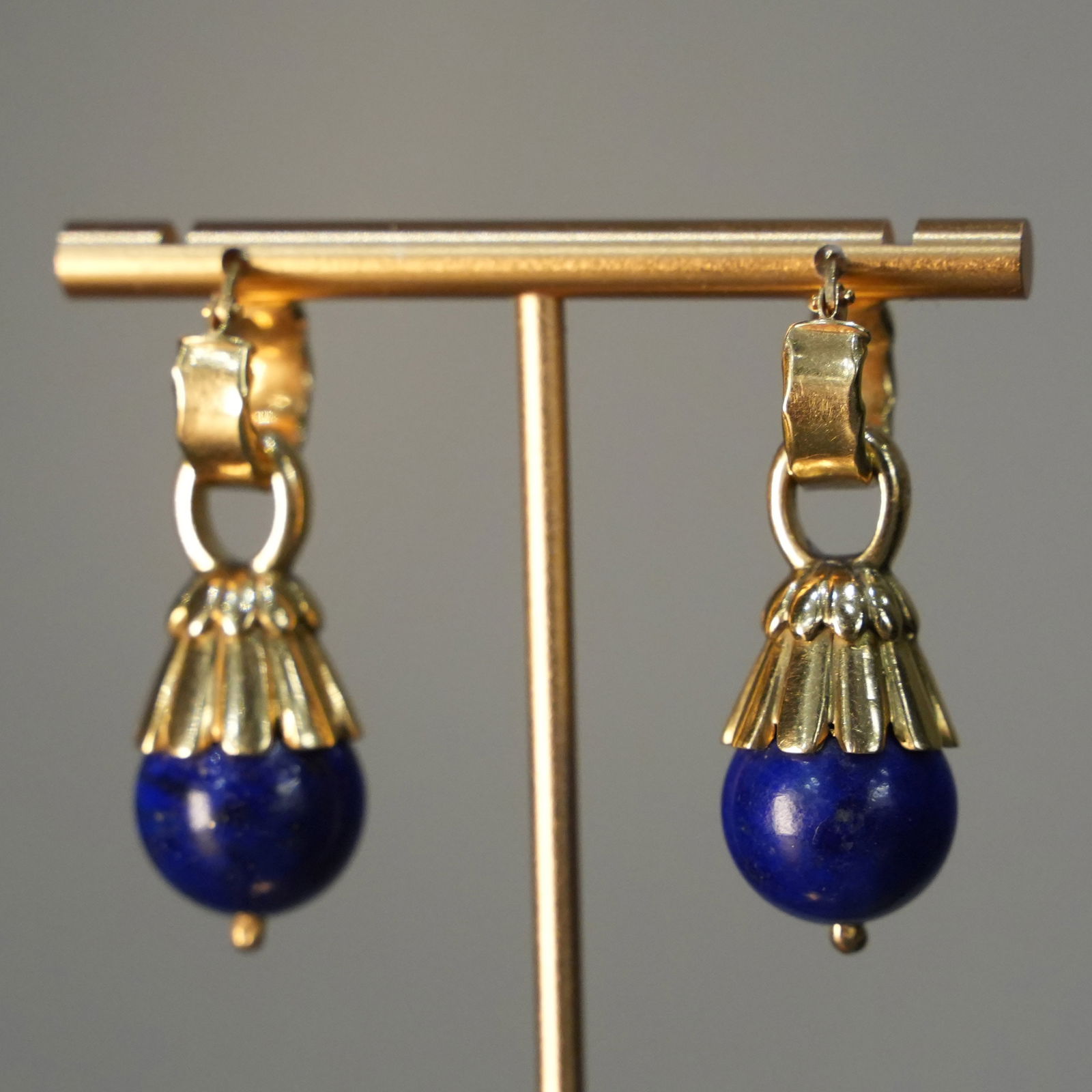 Retro Style 18K Yellow Gold Hoop Earrings with Lapis Lazuli Drop Pendants 21.27gr (1 of 5)