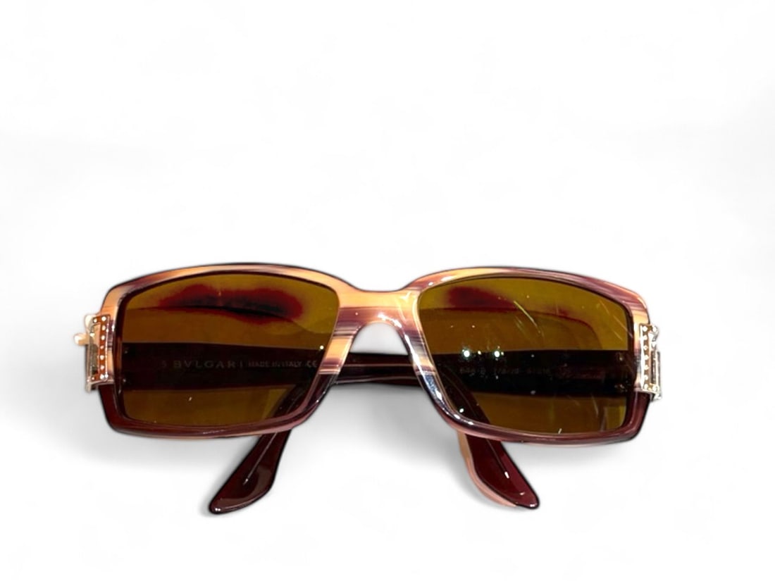 Exclusive Bulgari Tortoise Sunglasses Silver Accents - Perfect Condition: Refined Bulgari sunglasses featuring a classic tortoise frame for a distinguished and stylish look. Accented with elegant silver hardware, this high-end eyewear offers both durability and Italian clas