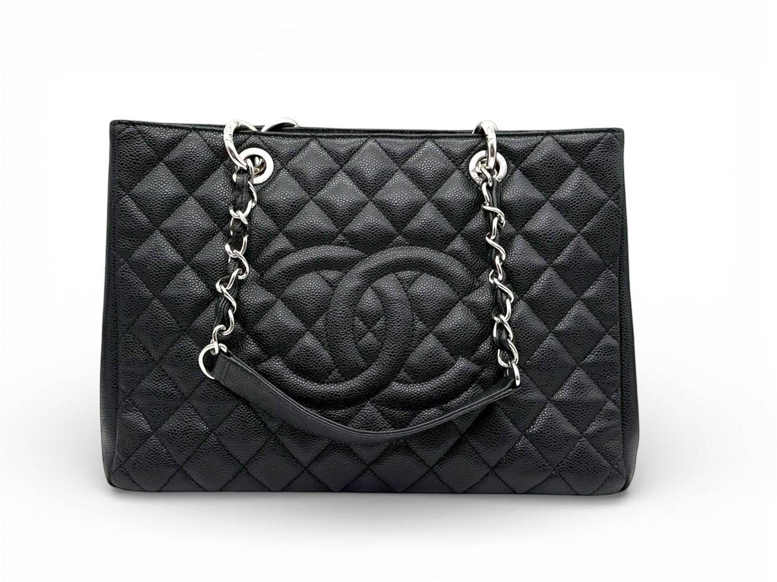 Chanel GTS Luxurious Caviar Leather Shoulder Bag in Classic Black with Silver Hardware: Step out in style with the Chanel GTS, a sophisticated caviar leather shoulder bag that blends elegance and everyday functionality seamlessly. Brand: Chanel Type: Shoulder Bag Material: Caviar Leather