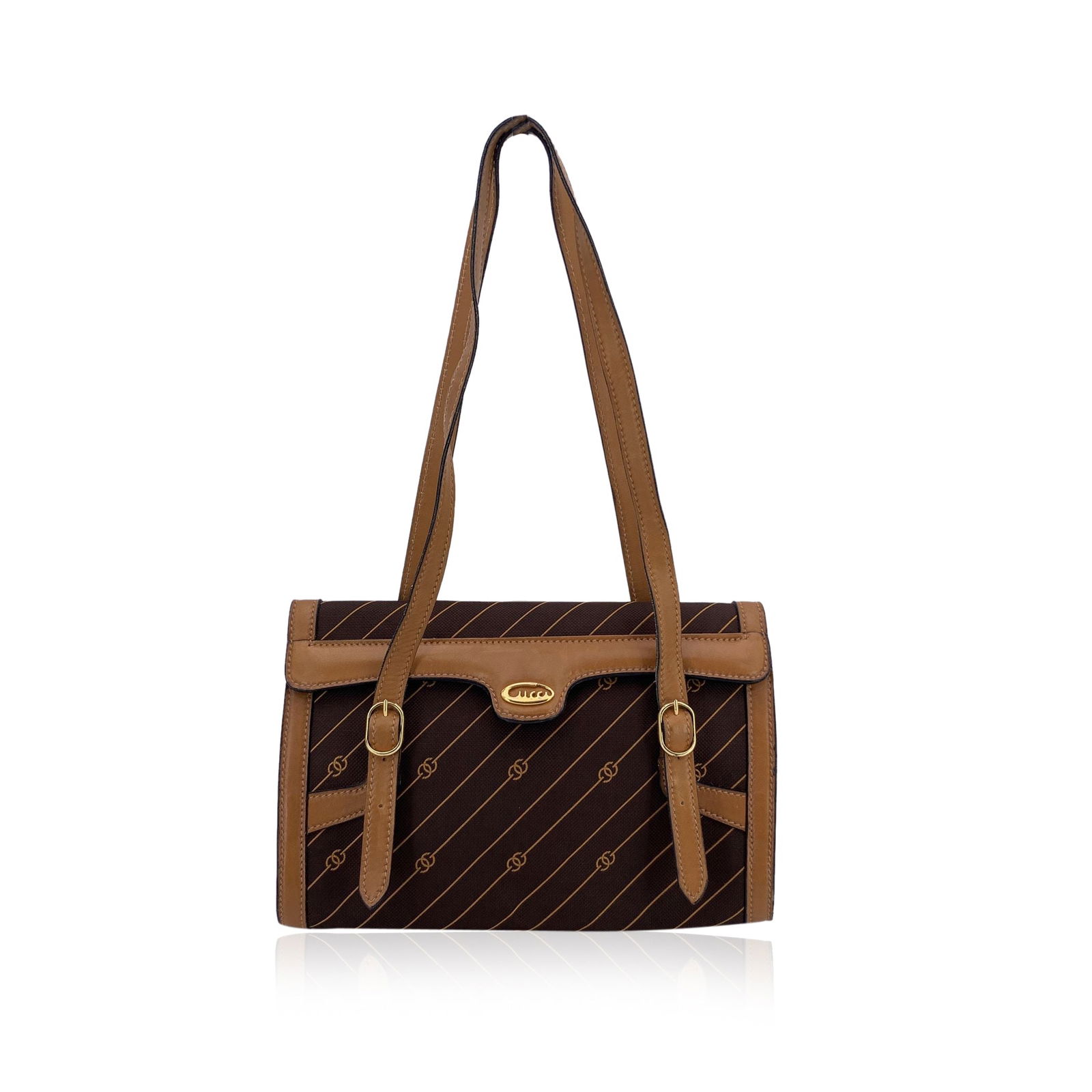 Gucci Vintage Cloth Shoulder Bag: Embrace a piece of vintage luxury with this Gucci Shoulder Bag, a timeless classic that perfectly blends iconic design with practicality. Crafted in rich brown canvas adorned with Gucci's signature st