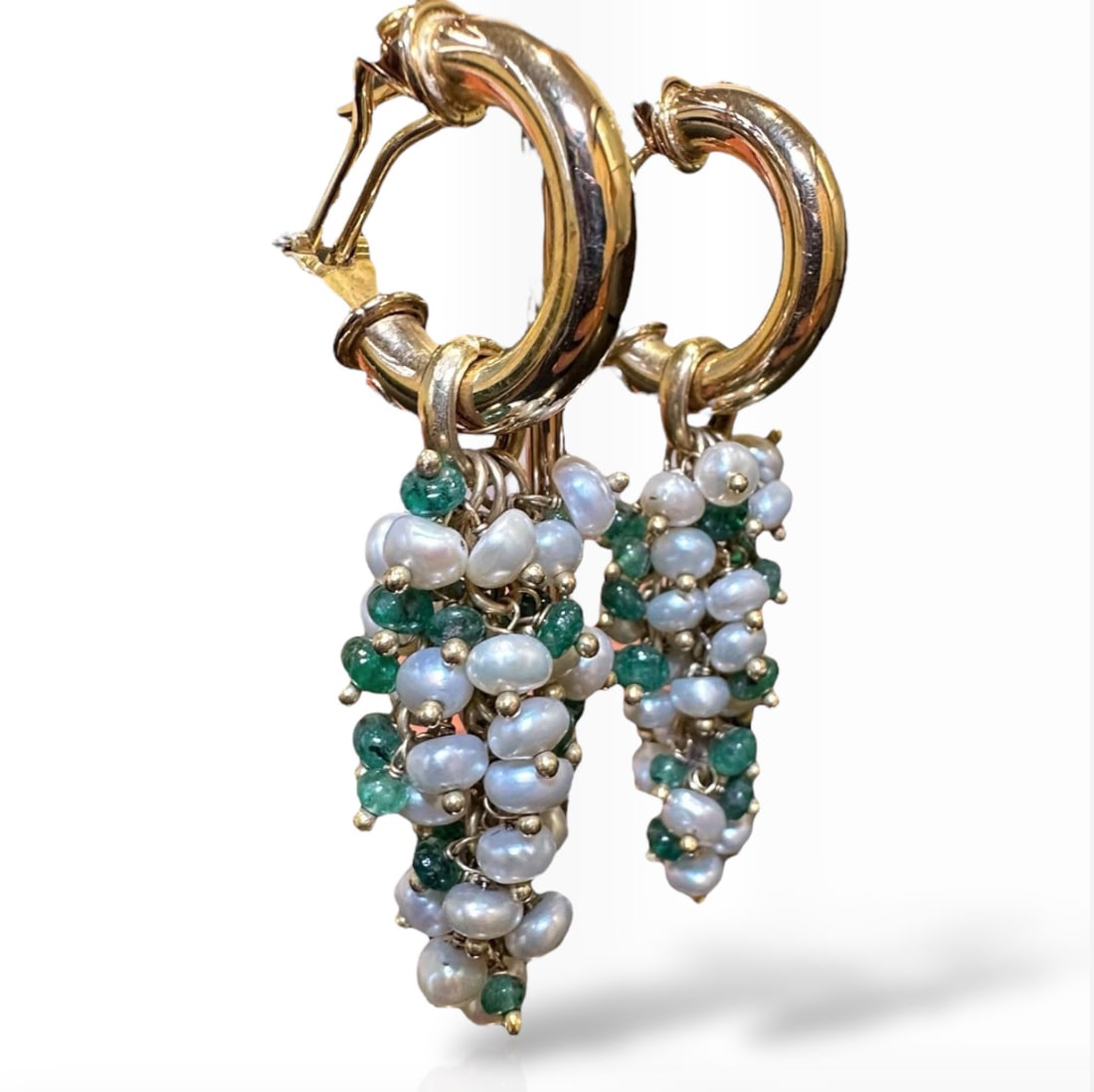 WoW 18K Solid Gold Hoops 32.4gr Earrings with pearls and Jade Grape: WoW 18K Solid Gold Hoops 32.4gr Earrings with pearls and Jade Grape Metal: 18k solid gold Weight: 32,4 gr SKU 56/20 Our company's certification is available for free, upon request If you wish to recei
