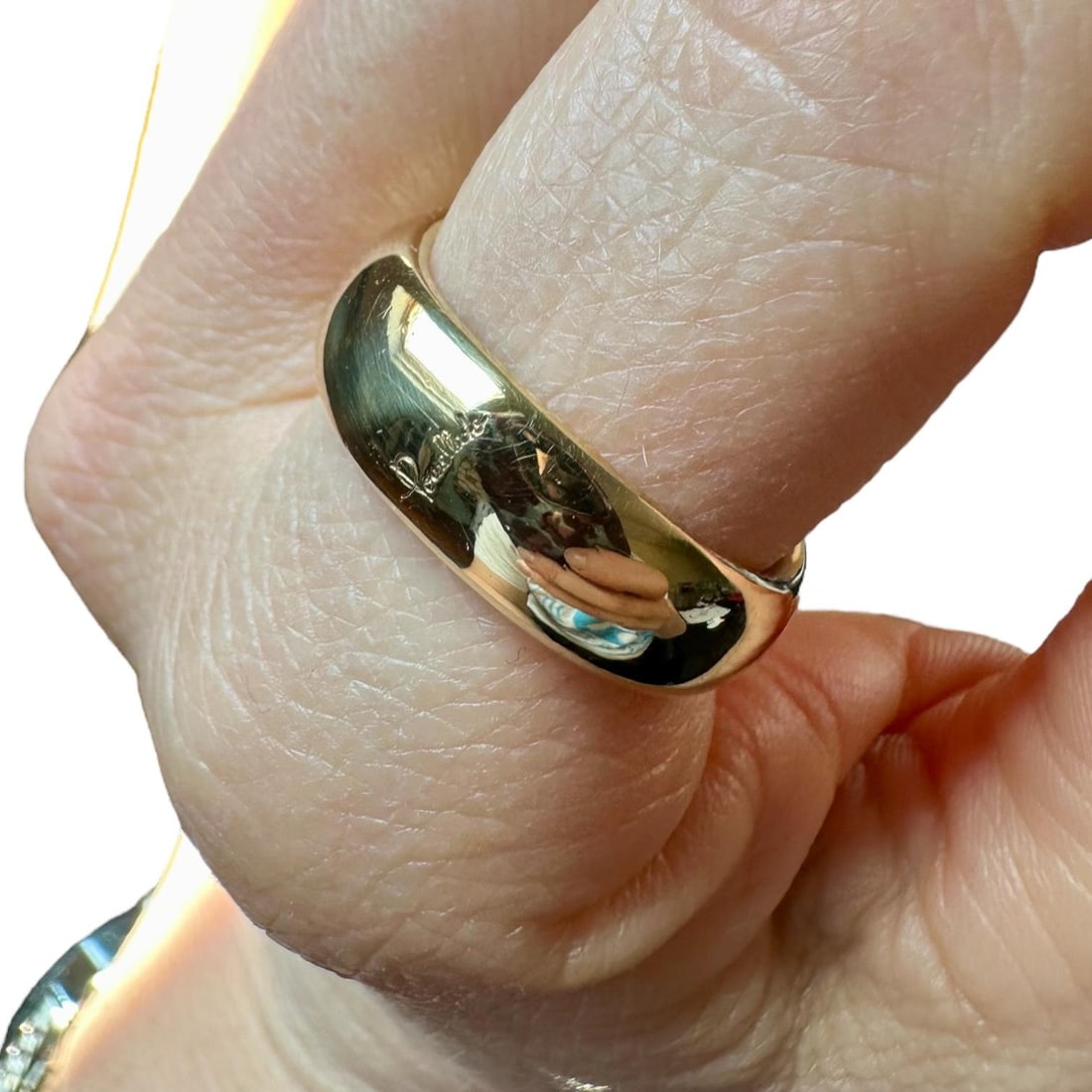 Pomellato 17.9gr 18k Solid Yellow Gold Engagement Ring: Pomellato 17.9gr 18k Solid Yellow Gold Engagement Ring weight: 17.9gr Size: US 9 SKU: 102 Our company's certification is available for free, upon request