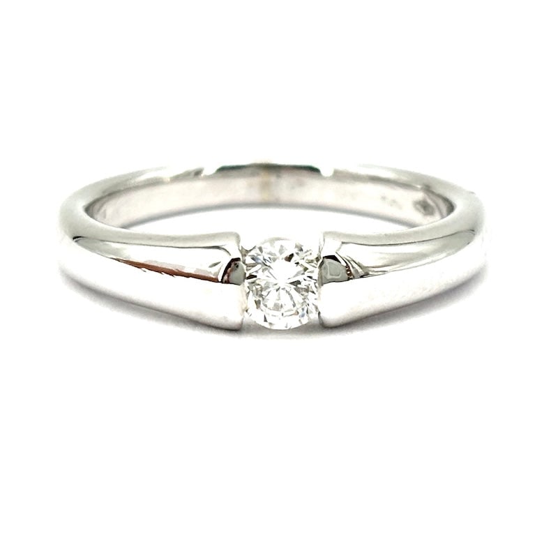 Solitaire ring, white gold band; 3.93 gr.: A classic and fine unisex wedding ring with 0.12-0-15 ct solitaire. Classic white, immortal, universal and eternal! A timeless and very comfortable ring in smooth variant, suitable for everyone! Our c