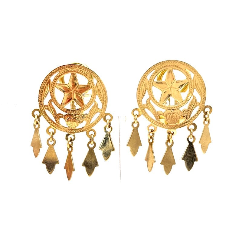 Vintage yellow gold earrings, gypsies - 2.8 cm; 6.08 gr.: Iconic pattern of vintage, gypsy-style short dangle earrings, all in pierced and slab 18 kt yellow gold, with light, tinkling retro charms! Back with pin and clips. Universal, super fashionable and al