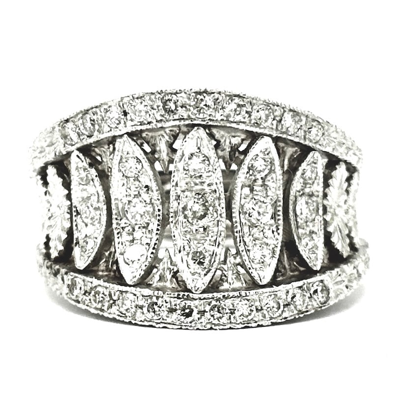 Saddle band ring, brilliant spools and white gold, OCCASION; 9.29 gr: Enchanting very occasional saddled band ring made of 18 kt white gold, with spools and rails of brilliants. Stunning, highly prized, solid, masterfully engraved throughout the setting and super comfor