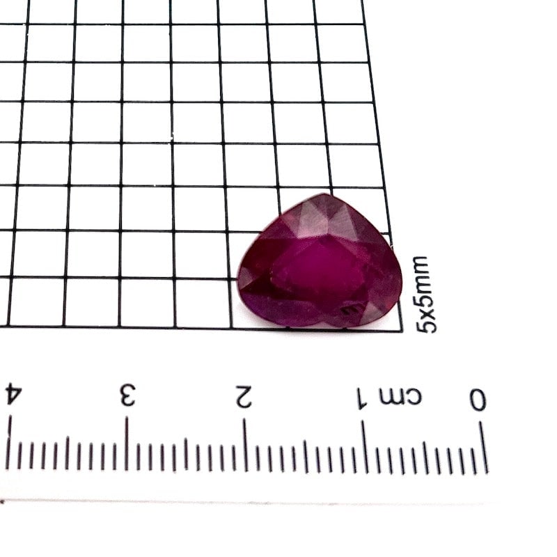 Ruby, heart - 11.61 ct - 5