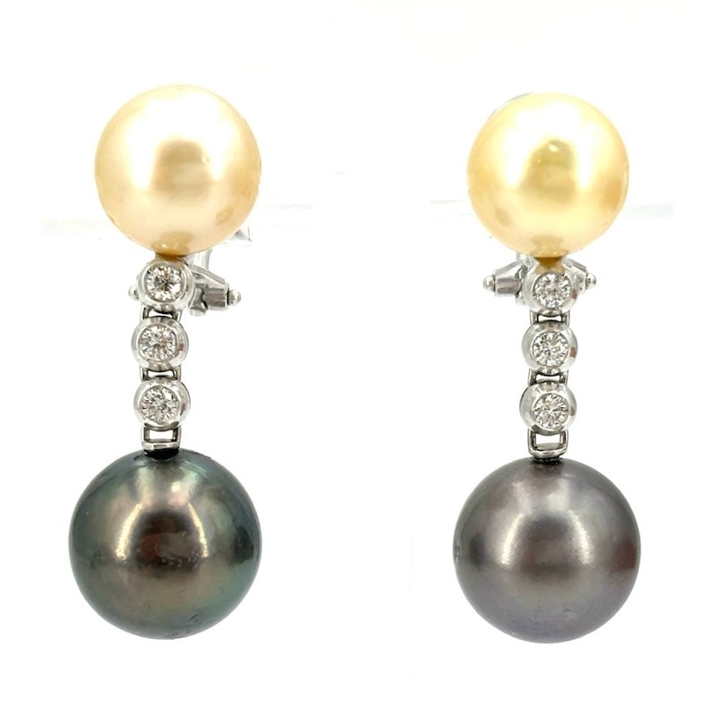 Black and gold pearl, brilliant, and gold dangle earrings - masterpiece! 16.98 gr: Magnificent white gold pendant earrings with exclusive Australian gold and black Tahitian pearls with trilogy of brilliant-cut connecting diamonds. Stake and clips as back for an exotic, irresistible,