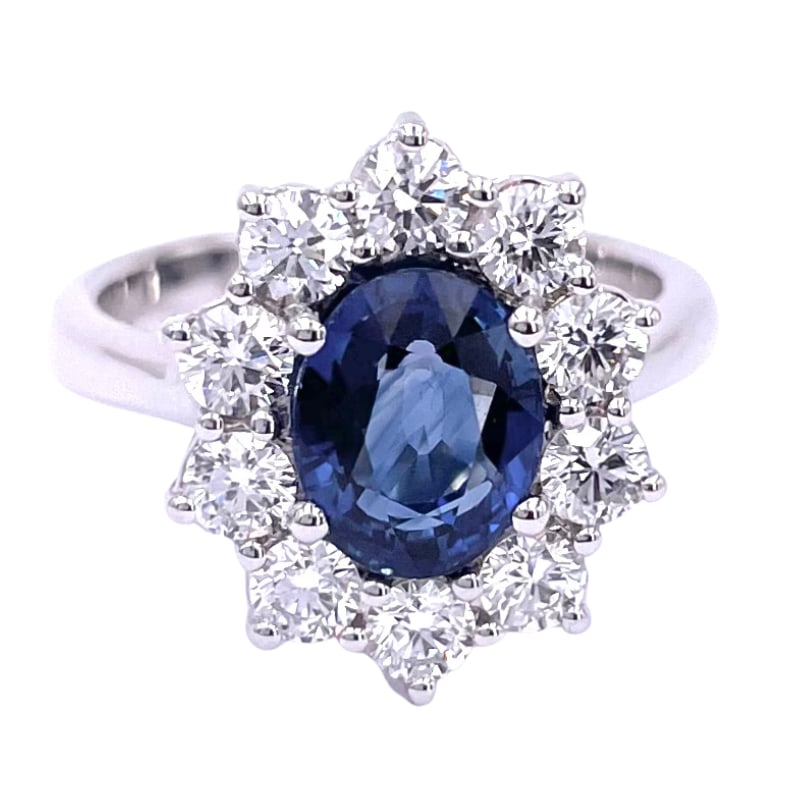 Daisy ring sapphire and brilliants ; 7.10 gr. (1 of 8)