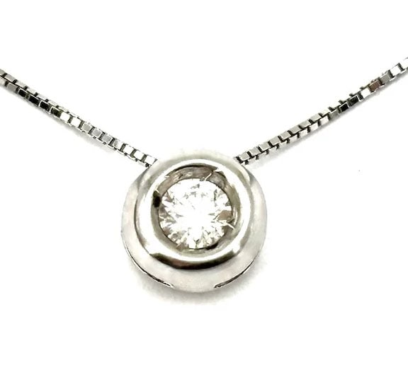 Essential 18kt White Gold Solitaire 0.03ct Diamond Pendant with 42cm Chain, 1.58g (1 of 6)