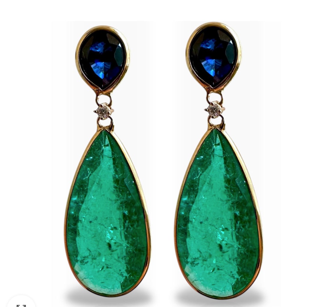 Wonderful 18k Solid Gold Earrings with Diamonds, Blue corindone and emerald green Quartz: Wonderful 18k Solid Gold Earrings with Diamonds, Blue corindone and emerald green Quartz Weight : 9,8 gr SKU 121 Our company's certification is available for free, upon request If you wish to receive 