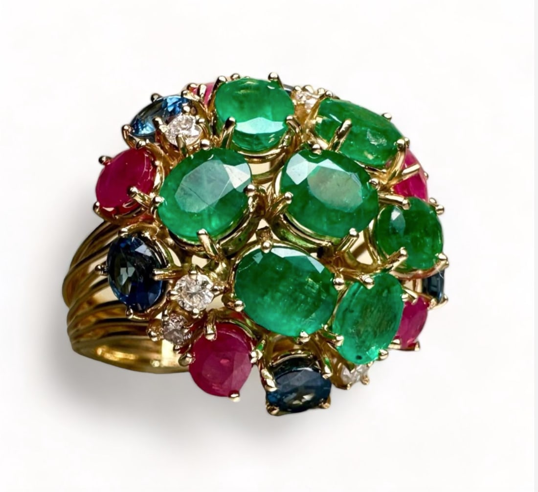 70's Amazing Handcrafted Ring with Diamonds Rubies Emeralds Sapphires set on 18k solid gold: 70's Amazing Handcrafted Ring with Diamonds Rubies Emeralds Sapphires set on 18k solid gold This refined jewel combines the beauty of multiple gems for a sophisticated and timeless elegance. Weight: 1