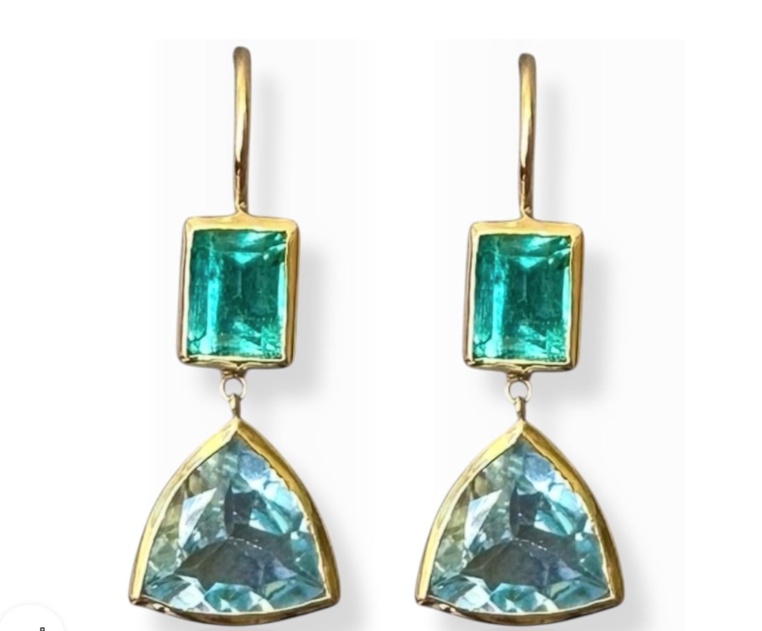 Emblematic Earrings wearing 3.29ct of Colombian Emeralds and 2 beautiful Aquamarines set on 18k (1 of 1)