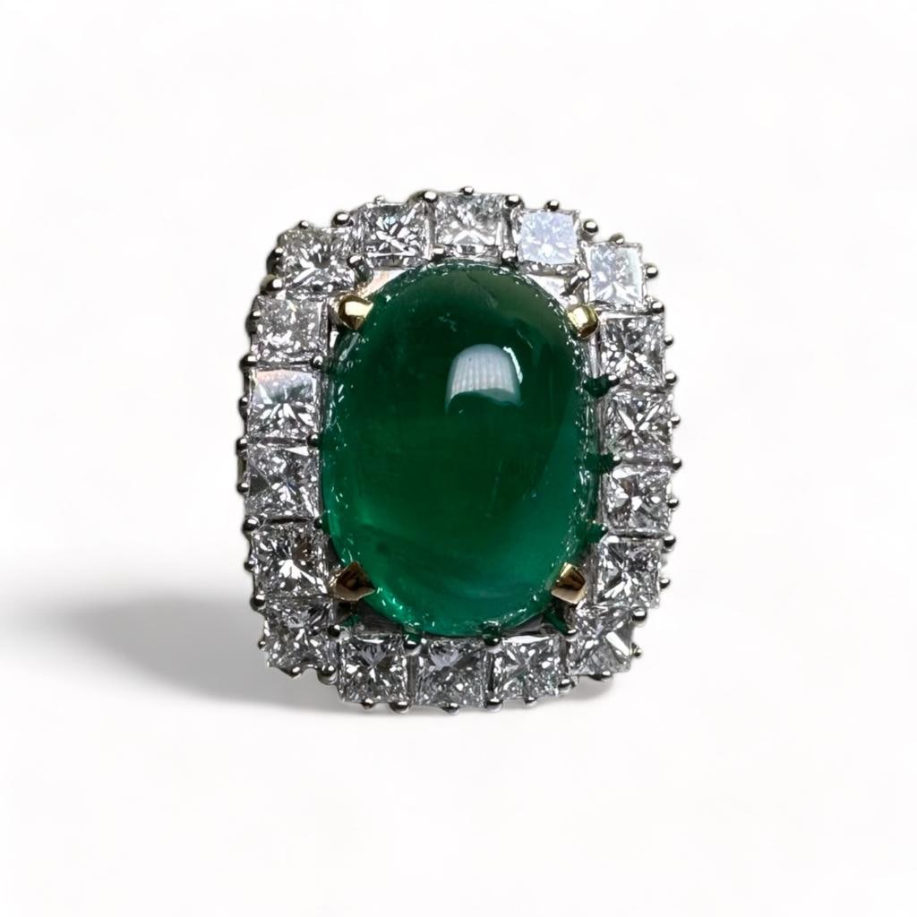 70's Majesty 12.5ct Certified Emerald and 6.60ct extra white Diamond Gold ring: 70's Majesty 12.5ct Certified Emerald and 6.60ct extra white Diamond Gold ring GRS certified Natural Emerald Emerald: mm 16.8x11.9x9 h Minor Oil F1 Diamonds: 22 x 0.30 each = 6.60ct by formula Princes