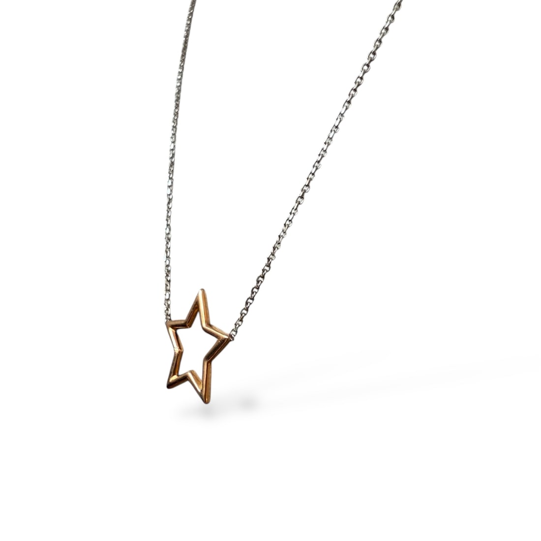 Delicate 18K Y/W Solid gold Necklace with Star pendant: Delicate 18K Y/W Solid gold Necklace with Star pendant weight: 2.0gr SKU: STELL Our company's certification is available for free, upon request If you wish to receive any other international lab certi