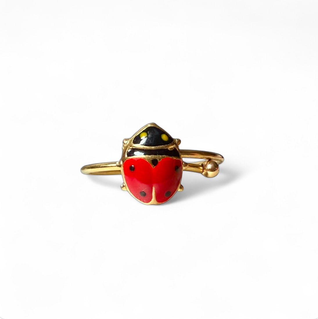 18K solid gold Ladybug kids Ring: 18K solid gold Ladybug kids Ring Size: US 3-4,5 (adjustable clasp) weight: 1.2gr SKU: LBk