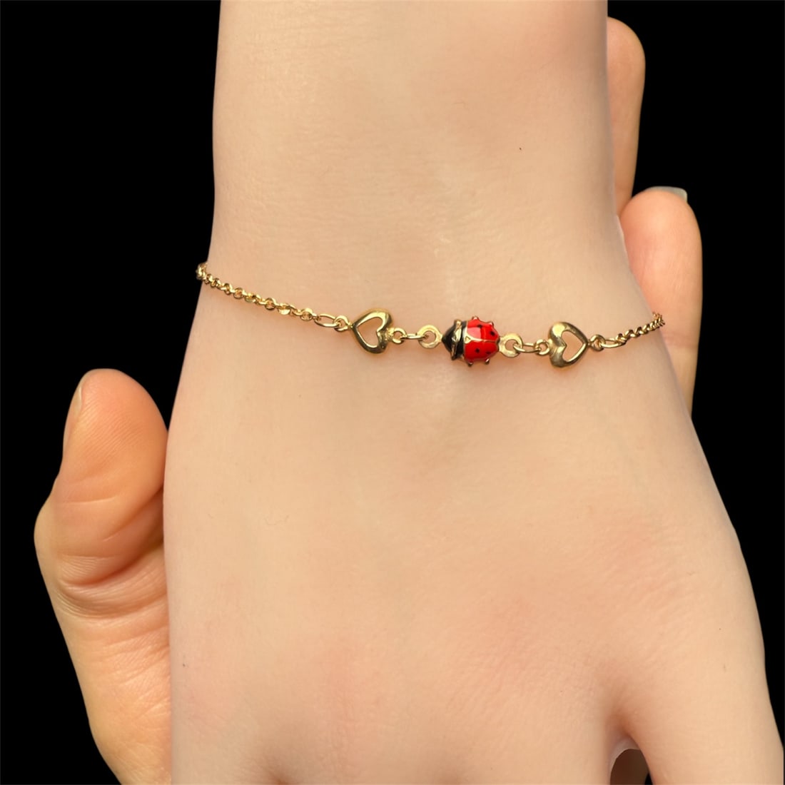 Super sweet 9k solid gold kids Bracelet made in Italy: Super sweet 9k solid gold kids Bracelet made in Italy Length 5,5in weight: 1.3gr SKU: 6B