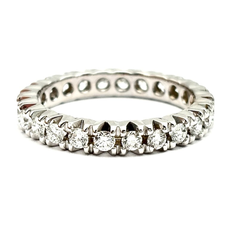 Ring eternel white gold and diamonds - 1.01 ct; 3.72 gr - size 14: A timeless dream of eternelle white, universal, riviere ring of precious diamonds! Over a carat for a round of eternity! Italian size: 14. Our company's certification is available for free, upon reque