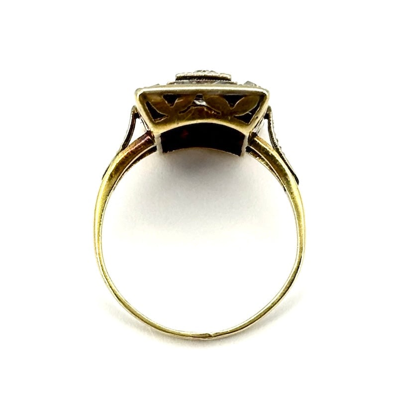 Vintage rectangular diamond and ruby patch ring; 5.07 gr. - 6