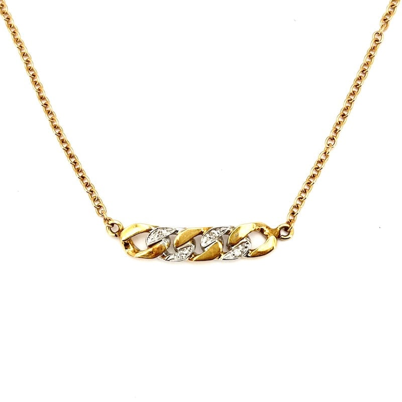 Yellow gold necklace and two-tone groumette chain insert with diamonds; 5.55 gr.: 18kt yellow gold necklace with central insert of two-tone rigid groumette chain with diamonds. A luniversal, uminous and beautiful passe-partout!!! Our company's certification is available for free, u