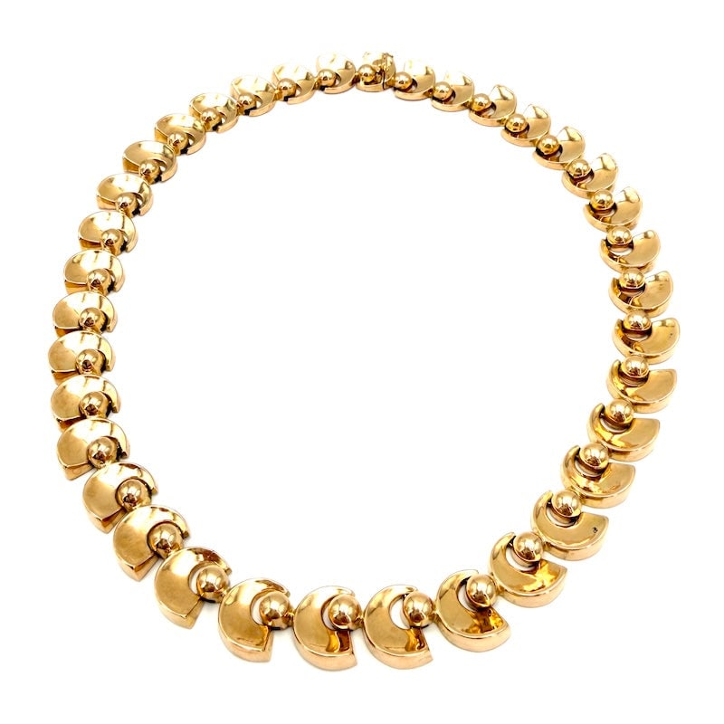 Vintage yellow gold, choker necklace; 43.6 gr - 39 cm: A fabulous, important vintage choker necklace with half moons and full-round yellow gold spheres. An unusual and choreographic choker proposal of the highest value. Welds and imperfections on the back