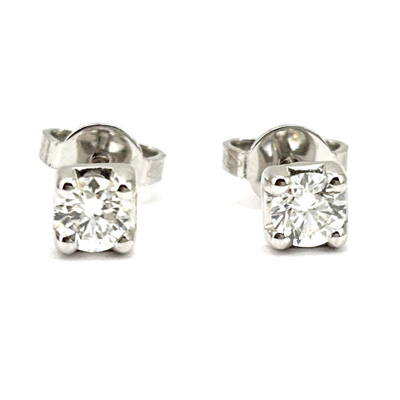 Gold and brilliant-cut diamond spotlight earrings - 0.50 ct; 1.42 gr.: Bright, universal, classic white gold and brilliant-cut diamond point earrings. Back with stud and butterfly. A precious and must-have must-have. Our company's certification is available for free, upo