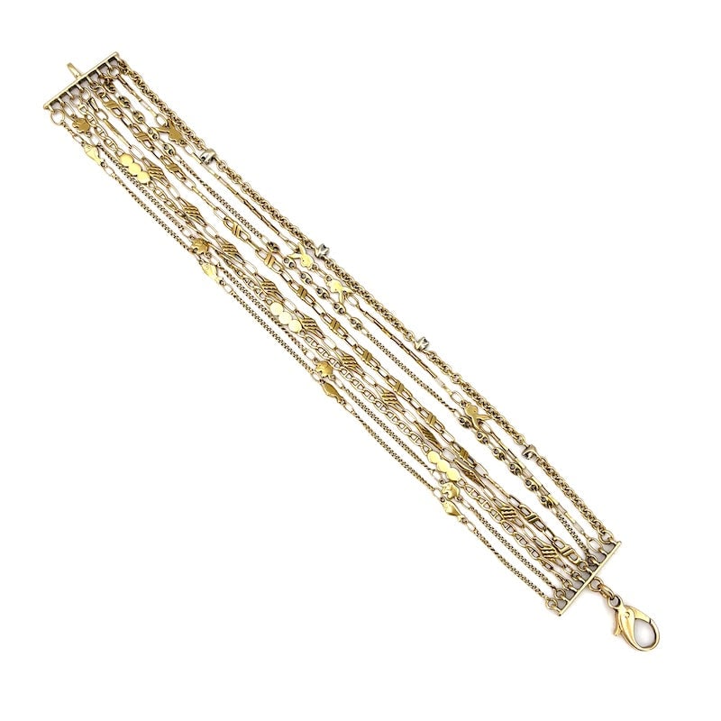Thousand-strand bracelet, 8 various chains, yellow gold; 18 cm - 21.61 gr.: A highly refined and sought-after thousand-strand model bracelet, in 18 kt yellow gold, connoted in a thousand chain variant. A cascading dress of various links in 18 kt gold, tickling and embellishin