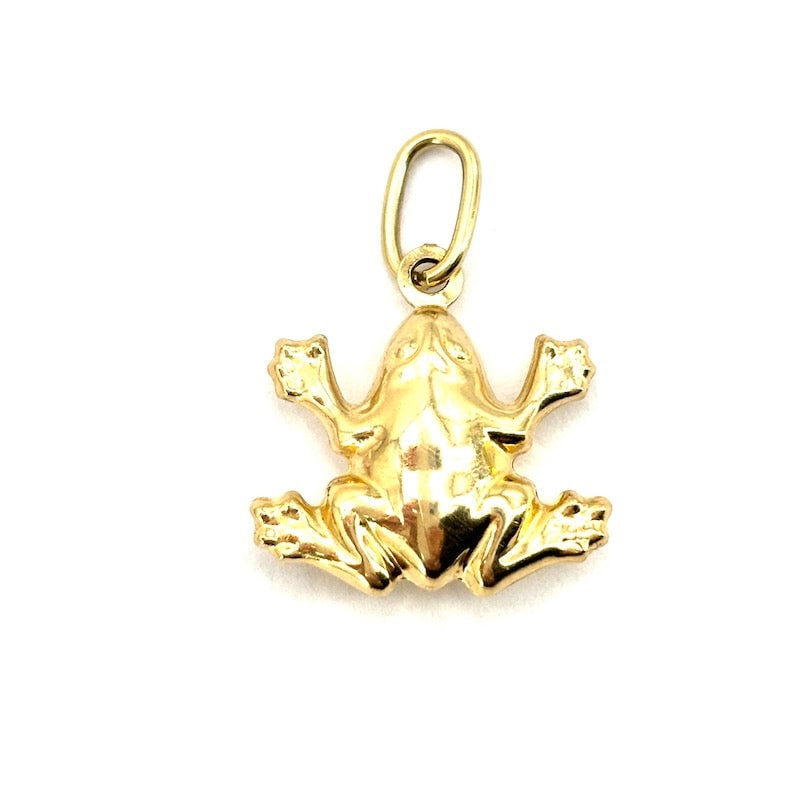 18 kt yellow gold toad charm pendant; 1.62 gr: Adorable frog pendant all in 18 kt yellow gold! A little gem of goldsmithing that makes the beloved toad prototype , potential prince, a real jewel! Our company's certification is available for free, 