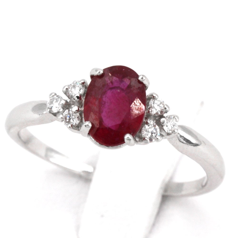 Ruby and diamond triptych ring in gold; 2.07 gr. - 2