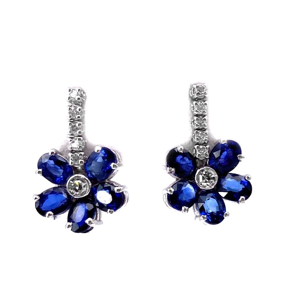 Sapphire and mini match flower earrings, diamonds and gold; 2.75 gr.: Pendants with sapphire flower and mini diamond match, in white gold. A fine, romantic and graceful piece of jewelry suitable for all age groups! Our company's certification is available for free, upon