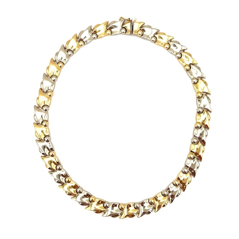 Two-tone gold necklace, choker; 53.75 gr - 44 cm: A wonderful maxi choker necklace in two-tone yellow and white gold. A special necklace proposal, with a two-tone mirrored link, all in 18 kt gold! Wow!
