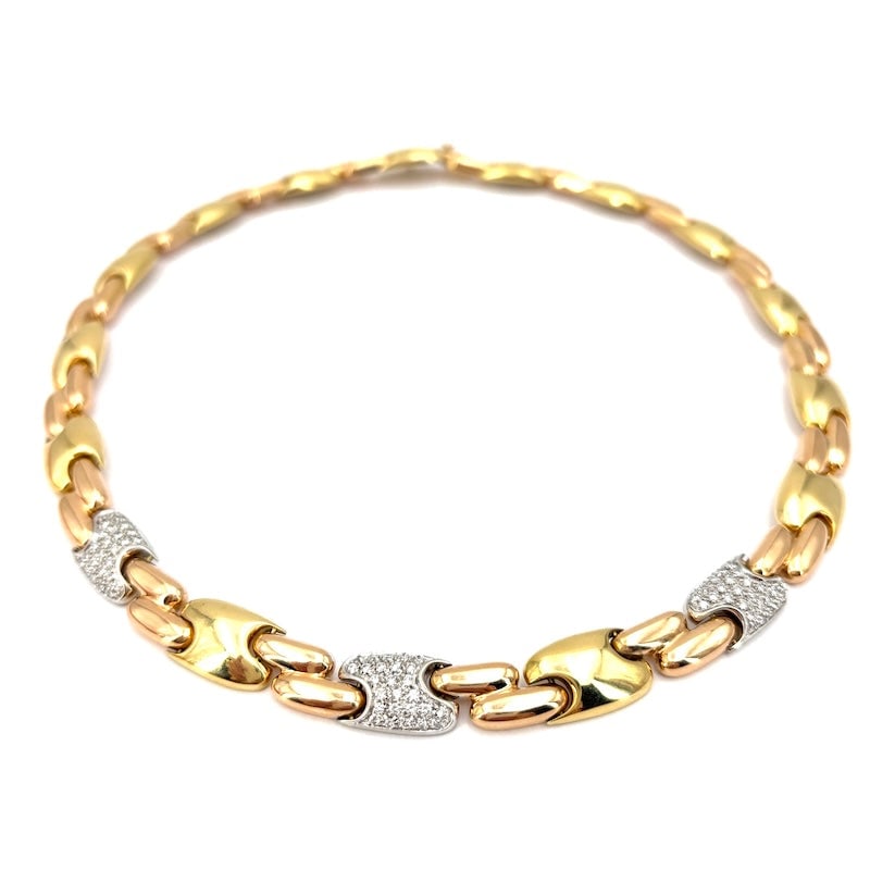 Tricolor gold and diamond necklace, choker; 86.75 g - 40 cm: A wonderful ingot choker necklace in yellow, rose, and white tricolor gold with diamonds. An incredibly prestigious and breathtakingly refined necklace, very wearable, all